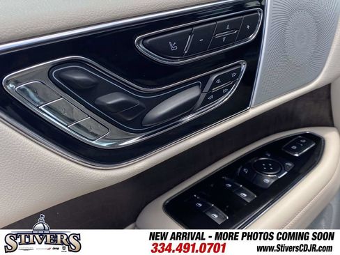 Used 2018 Lincoln Navigator L Reserve w/ Technology Package AWD/4WD image 51