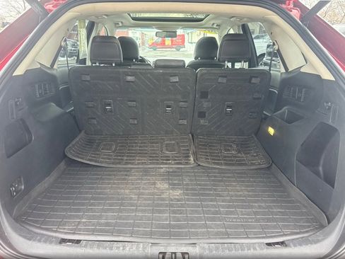 Used 2018 Ford Edge SEL w/ Equipment Group 201A image 7