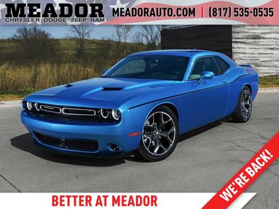 Used 2018 Dodge Challenger SXT w/ Performance Handling Group