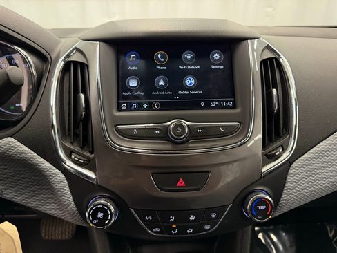 Used 2019 Chevrolet Cruze LS image 14