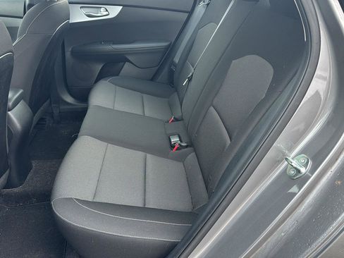 Used 2023 Kia Forte LXS image 11