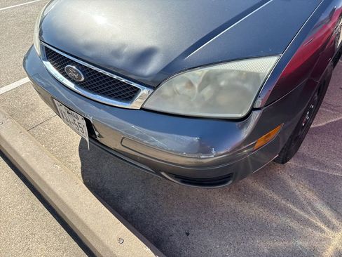 Used 2007 Ford Focus ZX3 Hatchback image 4