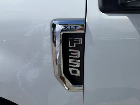 Used 2021 Ford F350 XLT AWD/4WD image 8