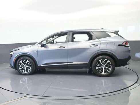 Used 2023 Kia Sportage EX FWD image 3