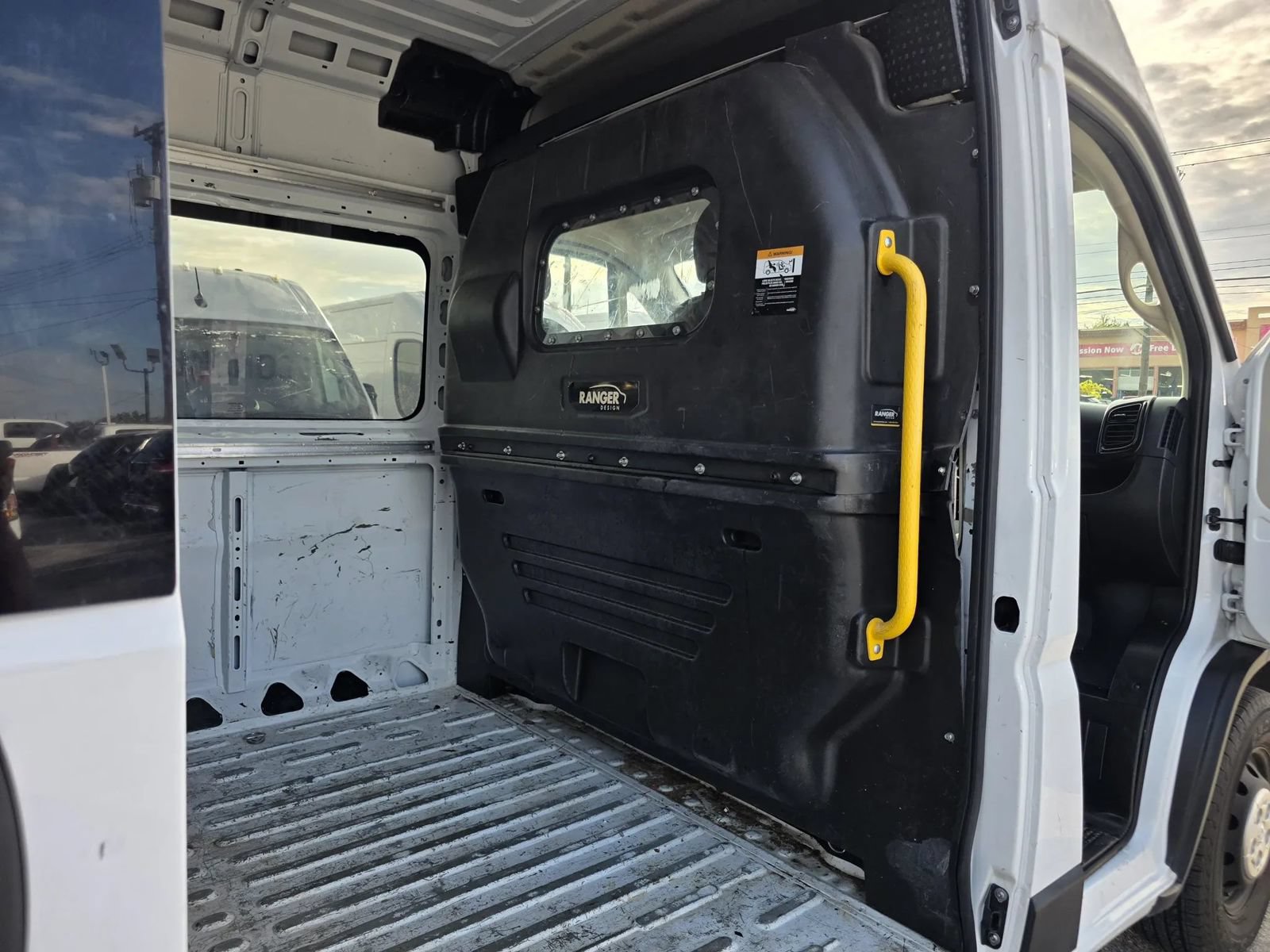 Used 2022 RAM ProMaster 3500 FWD image 11