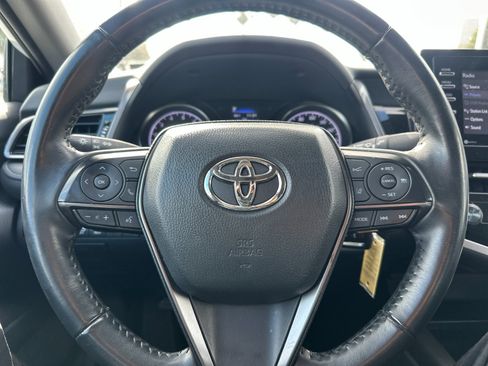Used 2024 Toyota Camry SE image 20