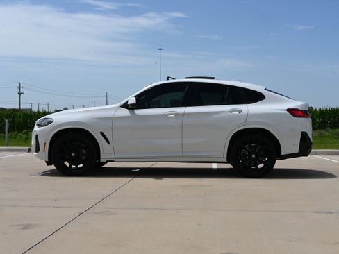 Used 2025 BMW X4 xDrive30i w/ Premium Package AWD/4WD image 6