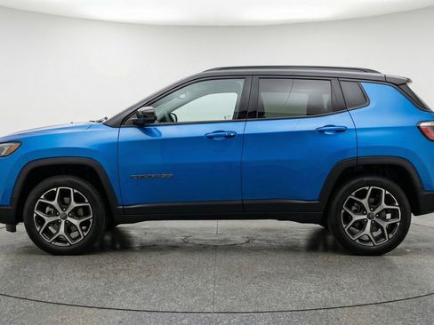 Used 2025 Jeep Compass Limited image 5