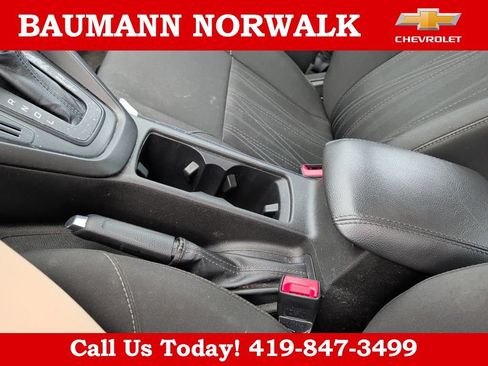 Used 2018 Ford Focus SE FWD image 29
