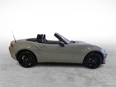 New 2025 MAZDA MX-5 Miata Club image 7