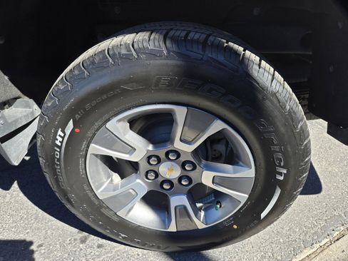 Used 2020 Chevrolet Colorado Z71 image 43