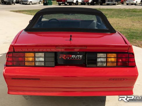 Used 1991 Chevrolet Camaro Z28 RWD image 9
