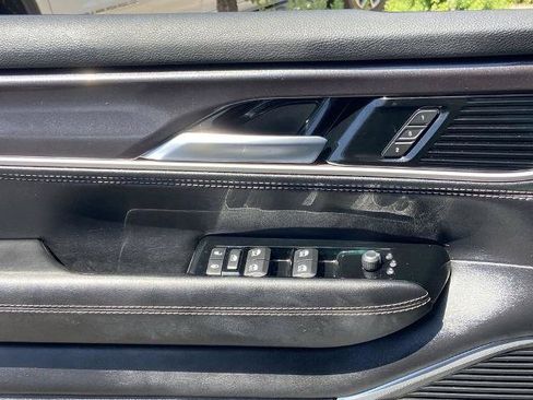 Used 2024 Jeep Wagoneer L 2WD image 19