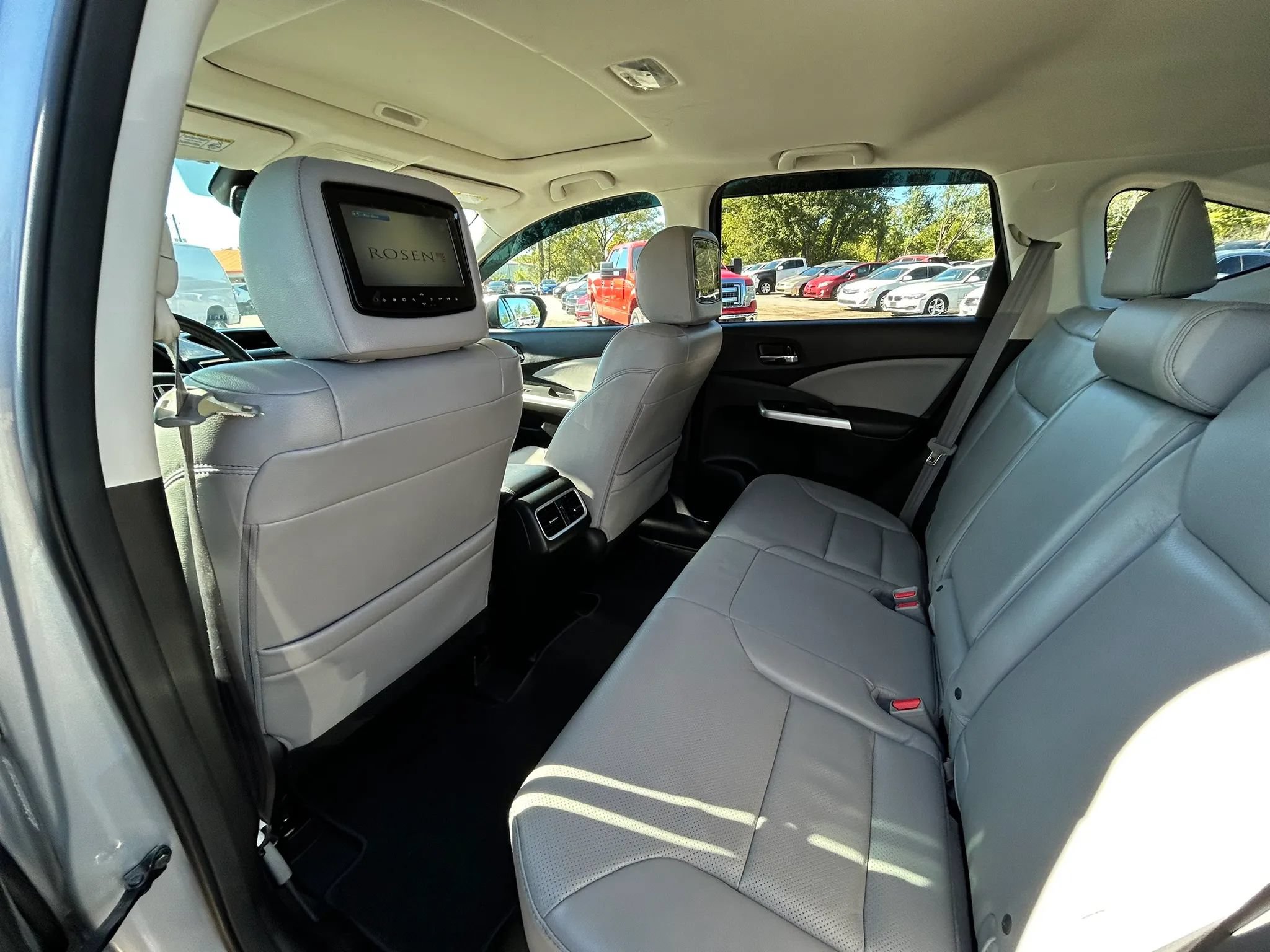 Used 2016 Honda CR-V Touring image 6