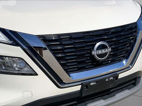 Used 2023 Nissan Rogue SV AWD/4WD image 31