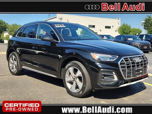 Used 2023 Audi Q5 2.0T Premium w/ Convenience Package AWD/4WD image 1