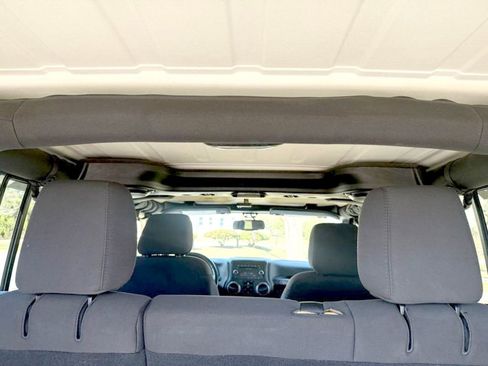 Used 2014 Jeep Wrangler Unlimited Sport w/ Dual Top Group image 31