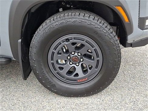 New 2026 Nissan Frontier PRO-4X w/ Pro-4x Convenience Package image 34