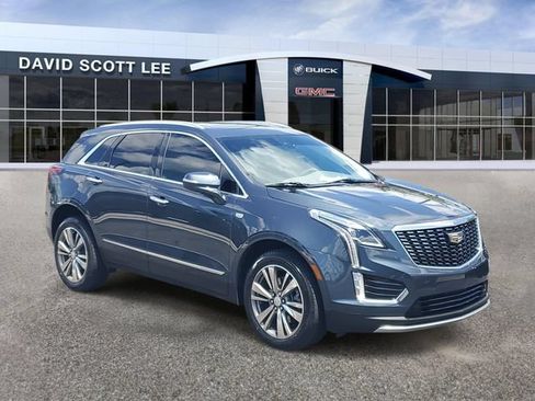 Used 2021 Cadillac XT5 Premium Luxury FWD image 1