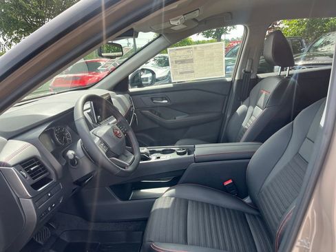 New 2026 Nissan Rogue SV AWD/4WD image 10