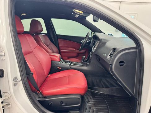 Used 2013 Dodge Charger R/T RWD image 17