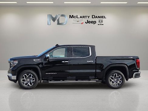 Used 2026 GMC Sierra 1500 SLT w/ SLT Premium Package image 3