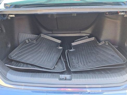 Used 2025 Honda Accord SE image 18