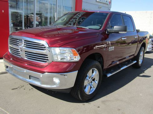 Used 2017 RAM 1500 Big Horn AWD/4WD image 2