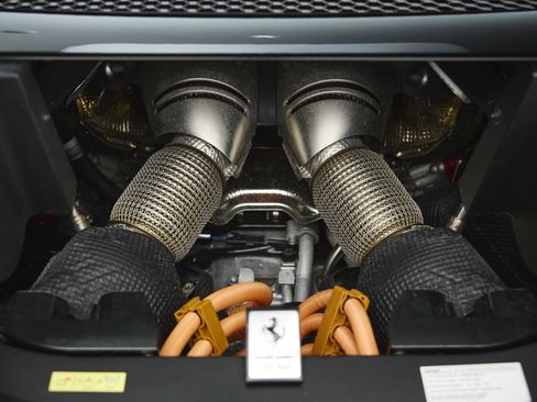Used 2023 Ferrari 296 GTS RWD image 12