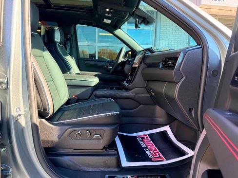 Used 2025 GMC Yukon AT4 Ultimate w/ LPO, Floor Liner Package AWD/4WD image 45