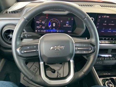 Used 2025 Chevrolet Colorado Trail Boss AWD/4WD image 21