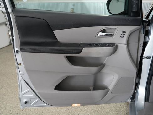 Used 2014 Honda Odyssey Touring image 30