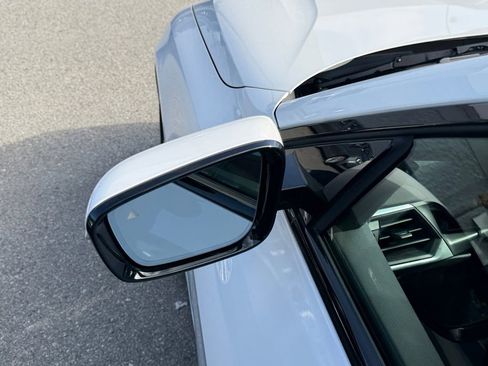 Used 2023 BMW i4 eDrive35 image 35