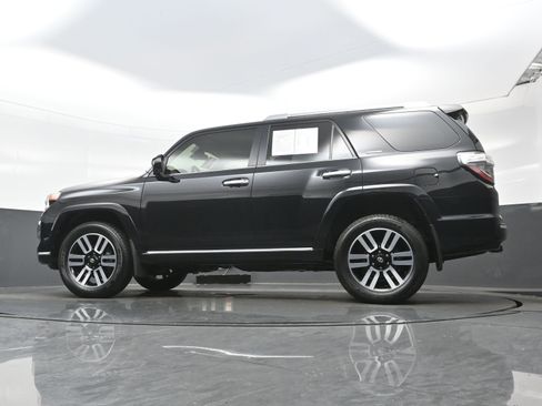Used 2024 Toyota 4Runner Limited image 30