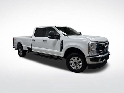 Used 2024 Ford F250 XLT image 40