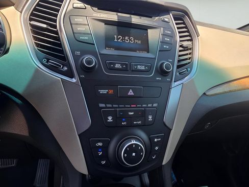 Used 2015 Hyundai Santa Fe GLS AWD/4WD image 19