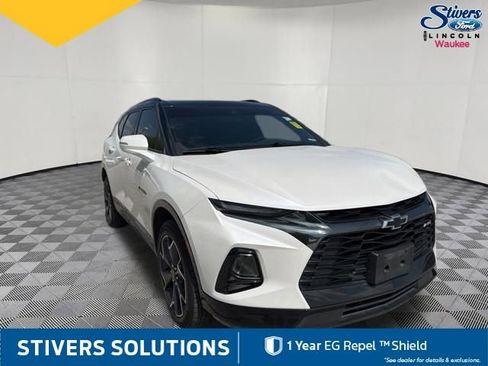 Used 2022 Chevrolet Blazer RS w/ Enhanced Convenience Package image 3