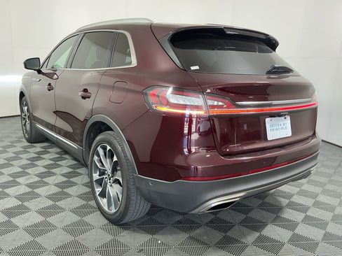 Used 2022 Lincoln Nautilus Reserve w/ Equipment Group 201A image 7