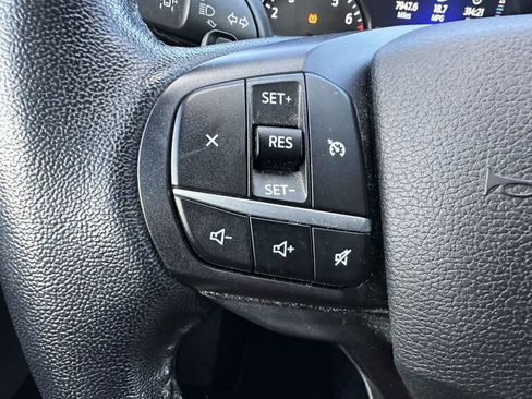 Used 2020 Ford Explorer XLT w/ Equipment Group 202A image 17