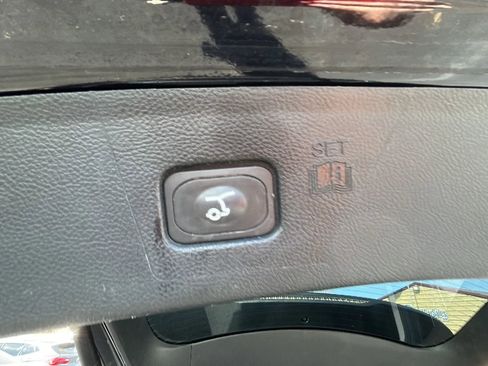 Used 2018 Ford Edge SEL w/ Equipment Group 201A image 37