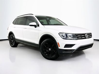 Used 2021 Volkswagen Tiguan SE w/ Panoramic Sunroof Package