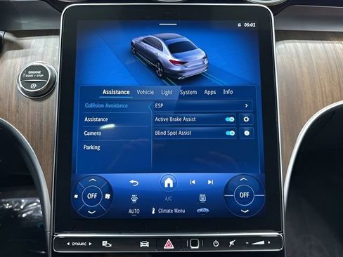 Used 2025 Mercedes-Benz C 300 4MATIC Sedan image 23