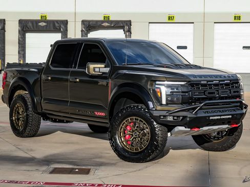 Used 2025 Ford F150 Raptor w/ Equipment Group 803A Raptor R AWD/4WD image 22