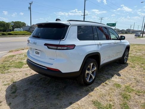 New 2026 Jeep Grand Cherokee L Limited AWD/4WD image 7