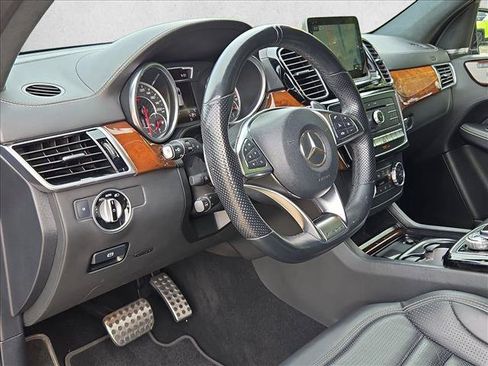 Used 2017 Mercedes-Benz GLE 63 AMG 4MATIC image 10
