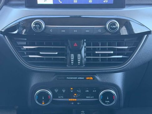 Used 2025 Ford Escape Active image 29