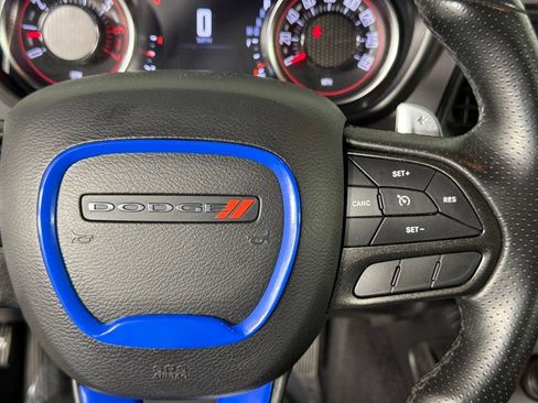 Used 2022 Dodge Challenger R/T RWD image 10
