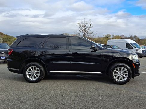 Used 2022 Dodge Durango SXT image 12