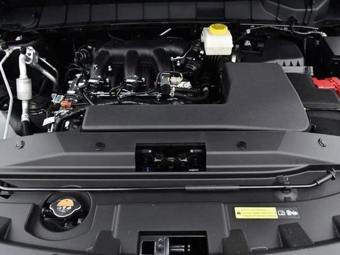 New 2026 Nissan Pathfinder Platinum image 34