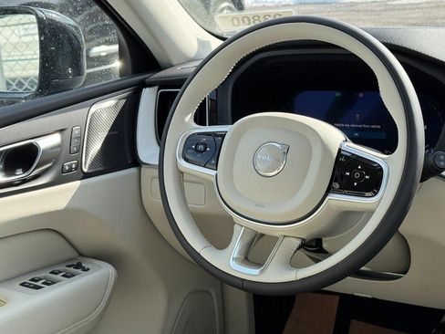 New 2026 Volvo XC60 B5 Ultra w/ Climate Package image 7